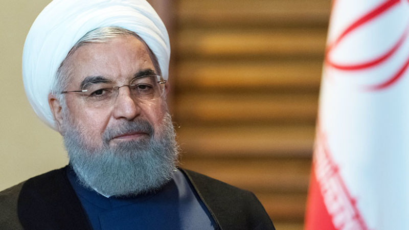 “No cederemos”: El presidente de Irán promete “poner a EE.UU. de rodillas”