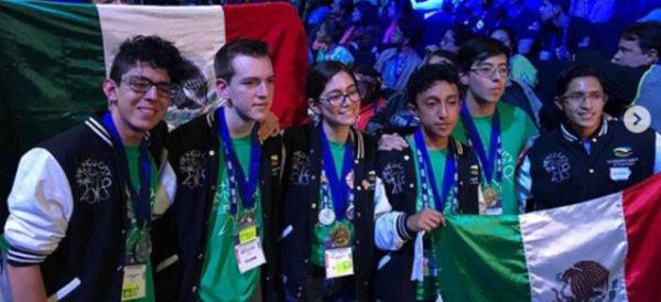 Videos: Oro y plata para México en el Mundial de Robótica
