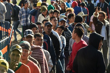 Se reagrupa caravana migrante en albergues abarrotados en Ciudad de México