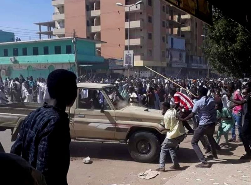 19 muertos en Sudán por protestas contra aumento al precio del pan