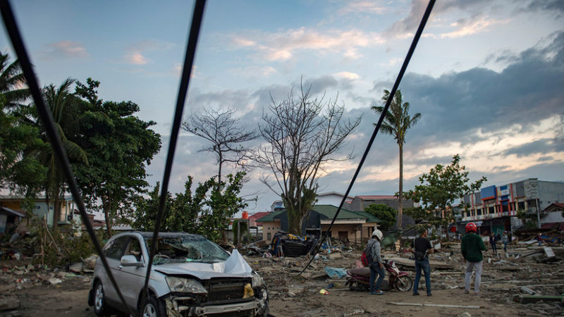 Videos:  Tsunami en Indonesia deja al menos 43 muertos y casi 600 heridos