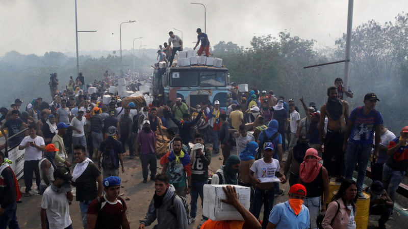 Videos: La Unión Europea urge a evitar una “intervención militar” en Venezuela
