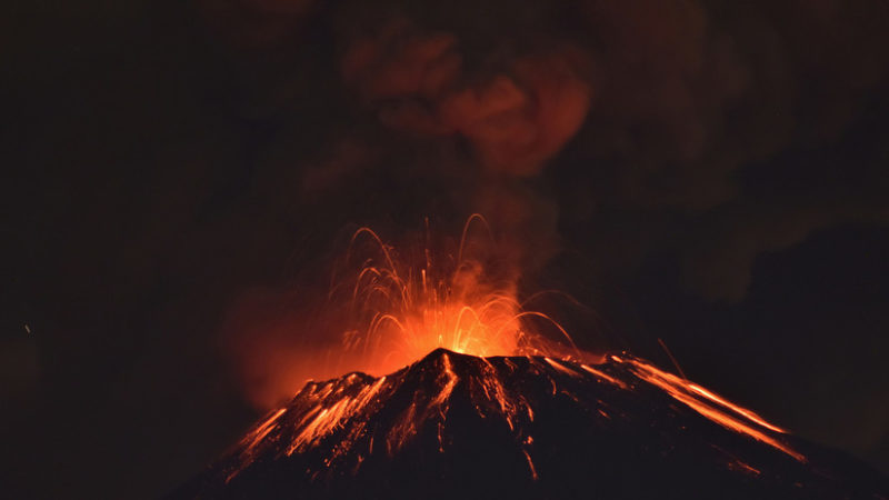 Videos: El cráter del volcán Popocatépetl aumenta de diámetro y profundidad tras las recientes erupciones