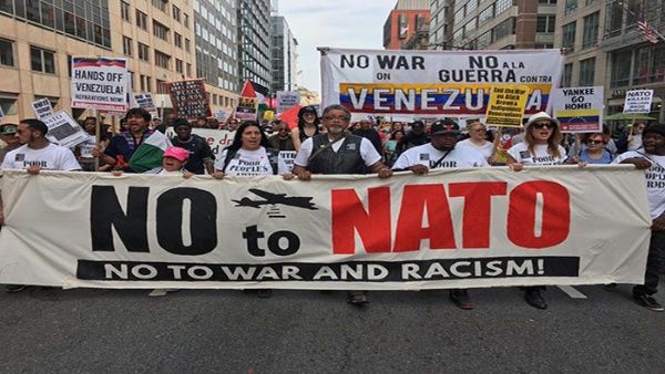 Protestan en Washington contra la injerencia de EE.UU. en Venezuela