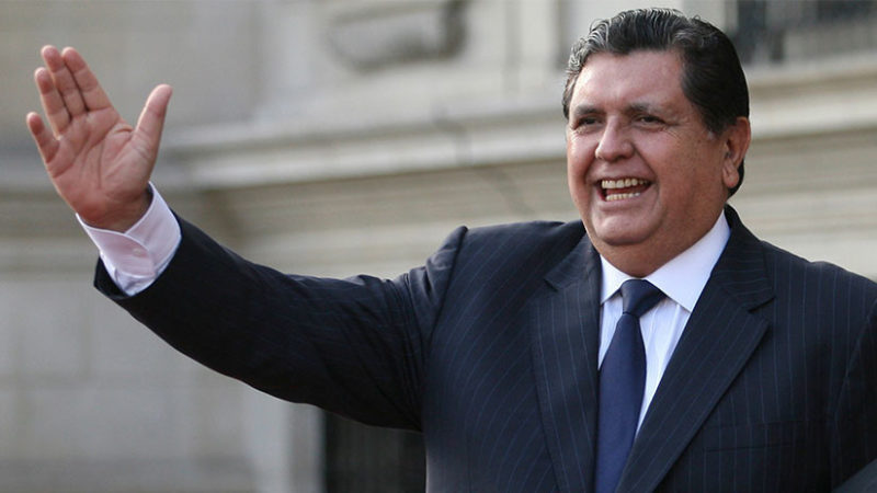 Fallece el expresidente peruano Alan García tras dispararse en la cabeza cuando iba a ser detenido por el caso Odebrecht