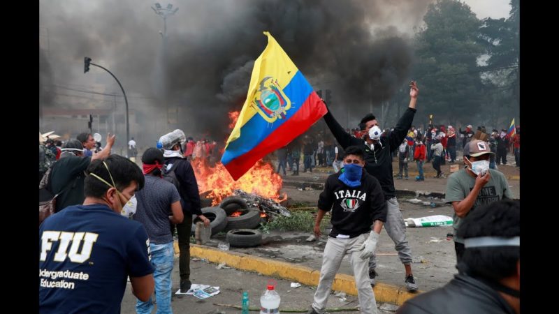 Videos: Presidente de Ecuador declara “toque de queda” y “militarización” en Quito