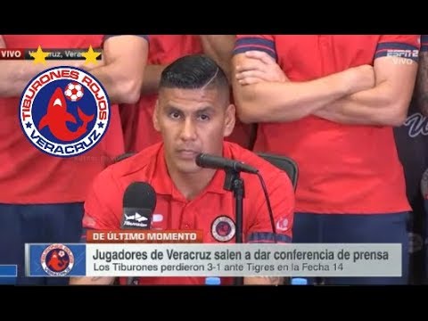 Videos: Videos: Sin precedente: Al inicio del juego, futbolistas del Veracruz paran 3 minutos y Tigres les mete dos goles; jugadores explican motivos de su protesta
