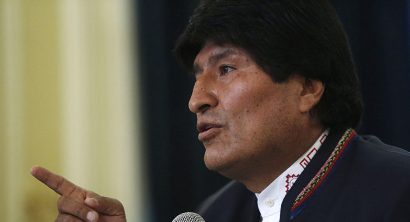 Video: ” El régimen de facto” se apoya en violencia y represión: Evo Morales