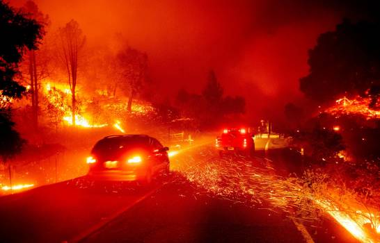 Incendio forestal Cave en Santa Bárbara consumió 4,367 acres; contenido en un 20%