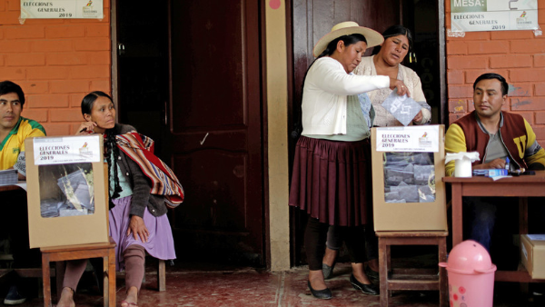 La OEA aprueba resolución que pide al gobierno de facto de Bolivia convocar “urgentemente” a elecciones