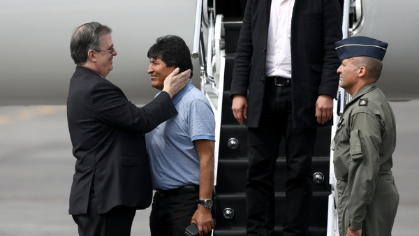 Video: Evo Morales llega a México y agradece a AMLO y al pueblo mexicano por haberle salvado la vida