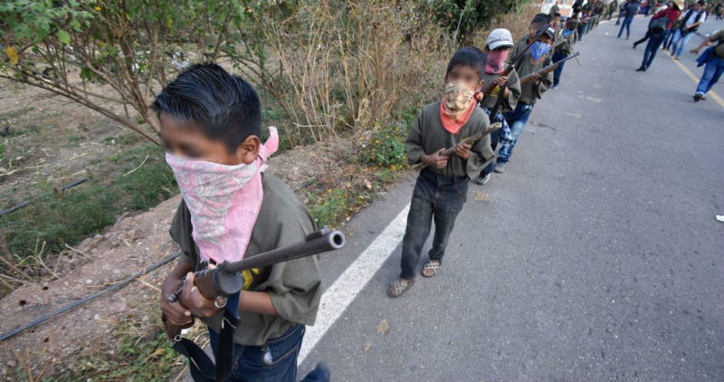 Pueblos indígenas de Guerrero anuncian que ahora serán niñas las que se armen para defenderse de los criminales