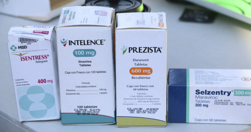 Proveedores vendían al Gobierno medicina para el VIH de la década de 1980, acusa Secretaría de Salud