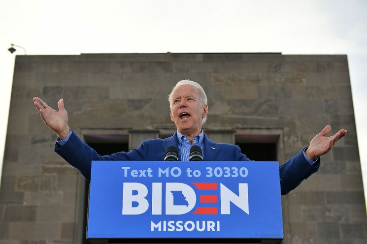 Biden ganó las primarias en Florida, Illinois y Arizona. Presión a Sanders para que abandone sus aspiraciones presidenciales
