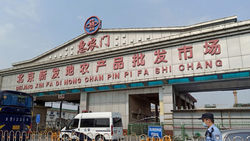 Video: El Ayuntamiento de Pekín califica de “extremadamente grave” la situación del coronavirus en la ciudad