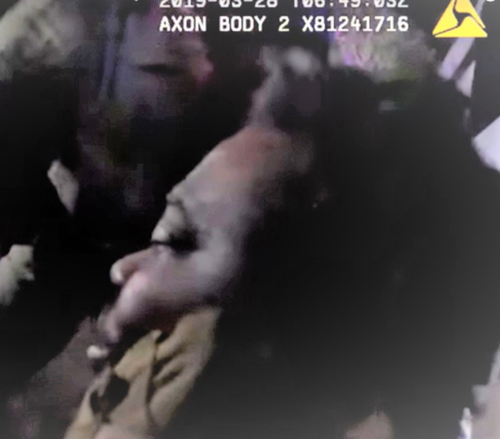 Video: Policías matan a afroamericano con disparos de pistola táser. Les había dicho  que tenía males cardíacos. “No puedo respirar”, repitió