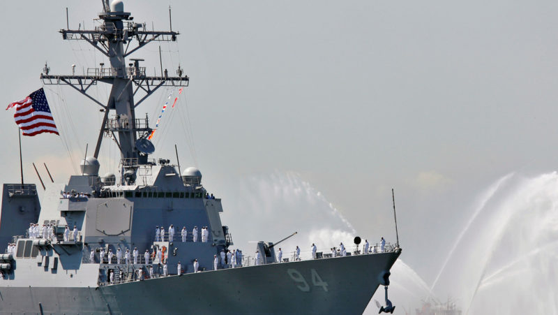 Caracas advierte a EE.UU. sobre una respuesta militar si sus buques navegan en aguas venezolanas