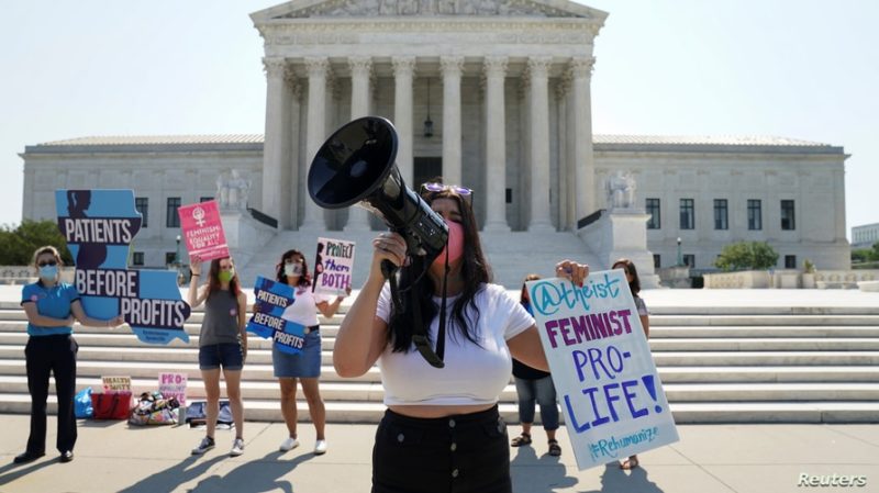 Fallo histórico: la Corte Suprema invalida ley que restringía el aborto