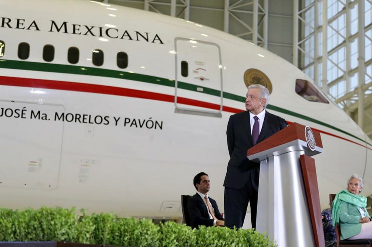 Avión presidencial, ejemplo de excesos del periodo neoliberal: AMLO. Debió llamarse Santa Anna, Porfirio Díaz o Salinas, dijo
