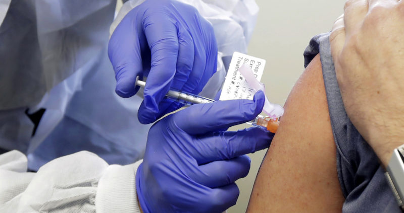 17 vacunas son candidatas contra la COVID-19, pero “es incierto” cuándo estarán listas: OMS