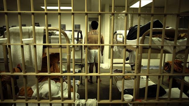 Más de 17,000 prisioneros de California podrían ser liberados debido al coronavirus