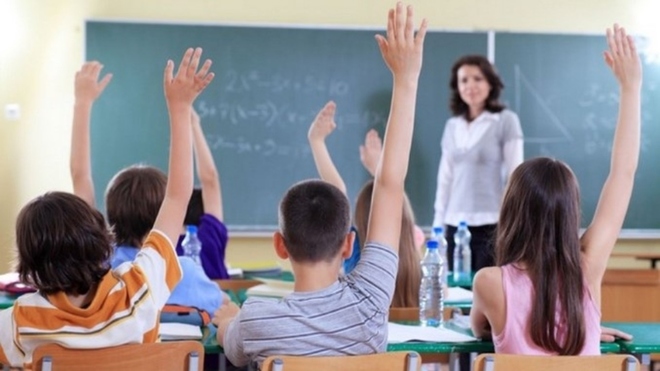 Más de 30 escuelas primarias del Valle Central obtienen permiso para impartir clases en persona