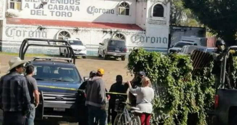 Un comando dispara a mansalva en un bar: asesina a 11. Y esa es la matanza del día, en Guanajuato