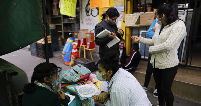 “La Abuela”, tortillería de la Ciudad de México que se volvió escuela para decenas de niños por COVID