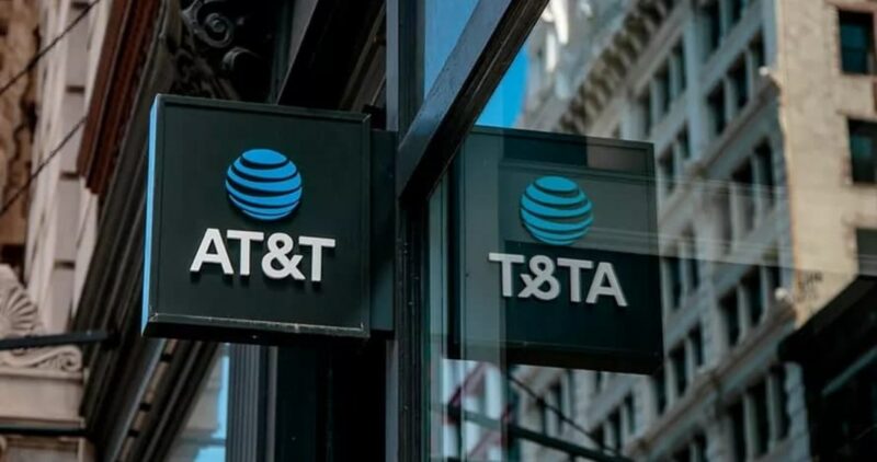 Profeco presenta demanda colectiva en contra de AT&T por fallas y cobros indebidos a 844 mil 480 usuarios
