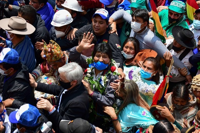 Evo Morales vuelve a Bolivia a casi un año de su exilio