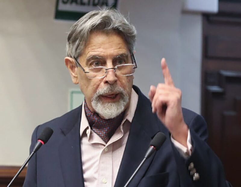 Francisco Sagasti, tercer presidente en una semana en Perú