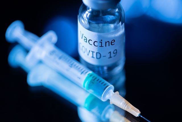 Once vacunas contra el Covid-19 ya están en fase 3: OMS