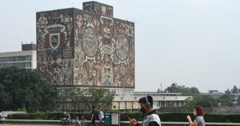 La Universidad Nacional Autónoma de México, con 360,883 alumnos, extiende la suspensión de actividades presenciales hasta el 31 de marzo de 2021 debido a COVID