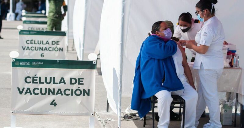 Videos: El director del Centro Médico en Toluca será sancionado por dar vacunas a sus familiares: Edomex