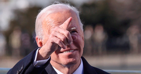Biden ordena detener todas las deportaciones durante 100 días, desde mañana (salvo excepciones)