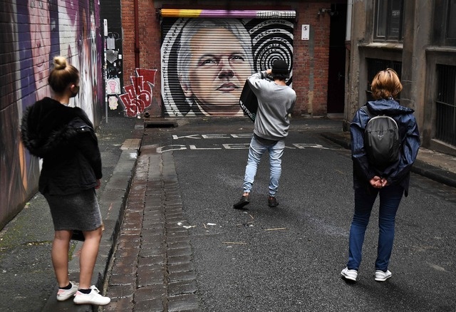 Assange es “libre de regresar” a Australia, dice el primer ministro