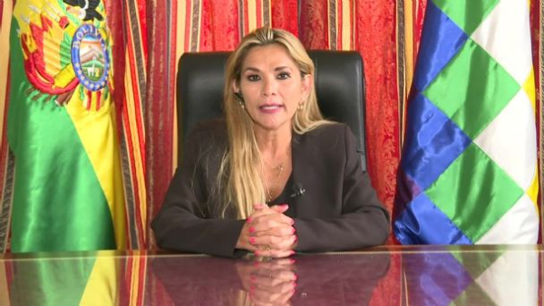 Video: Ordenan aprehender a Jeanine Áñez, ex presidenta de facto de Bolivia, y otros ex ministros, por el golpe de estado contra Evo