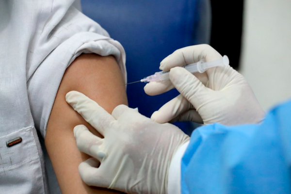 La Ciudad de Los Angeles inicia la vacunación contra el coronavirus a mayores de 16 años