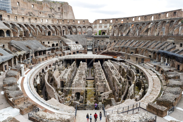 Italia presenta proyecto para reconstruir la arena del Coliseo de Roma