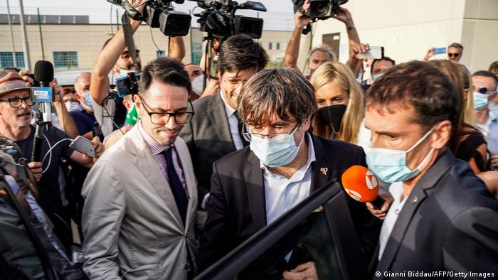 “Seguiré peleando”, asegura Puigdemont tras su liberación