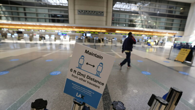 Videos| El Aeropuerto de Los Ángeles suspende vuelos por alerta de seguridad