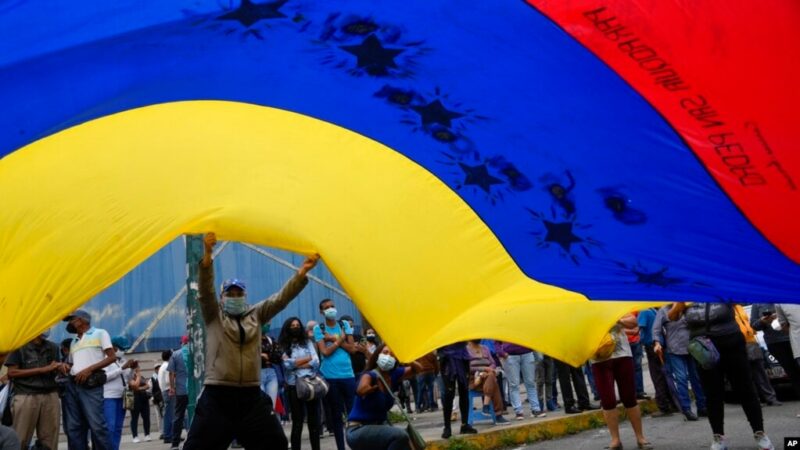 Elecciones del domingo en Venezuela serán observadas por la ONU, la Unión Europea y el Centro Carter