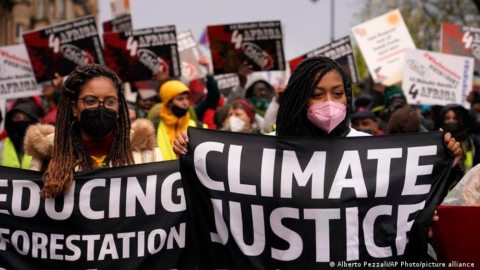 Video: Mega Manifestación en Glasgow pide “justicia climática”