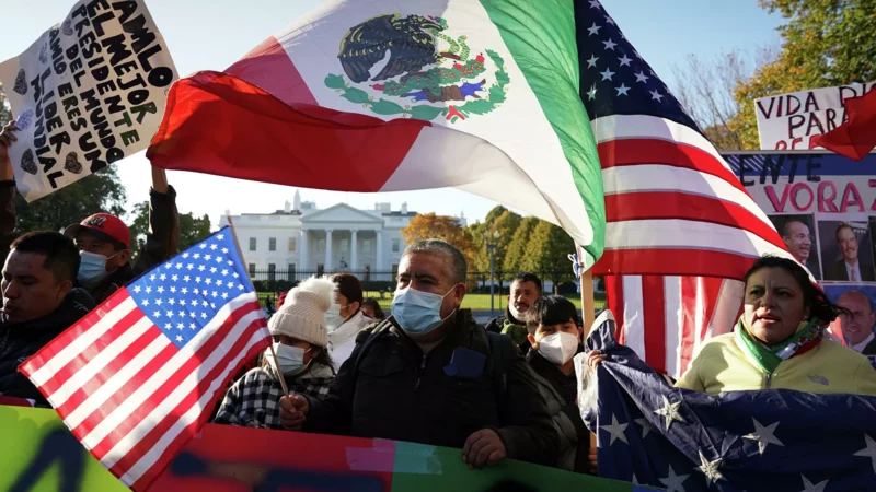 El Presidente de México pide a sus paisanos en EU que no apoyen al partido que se oponga a la reforma migratoria