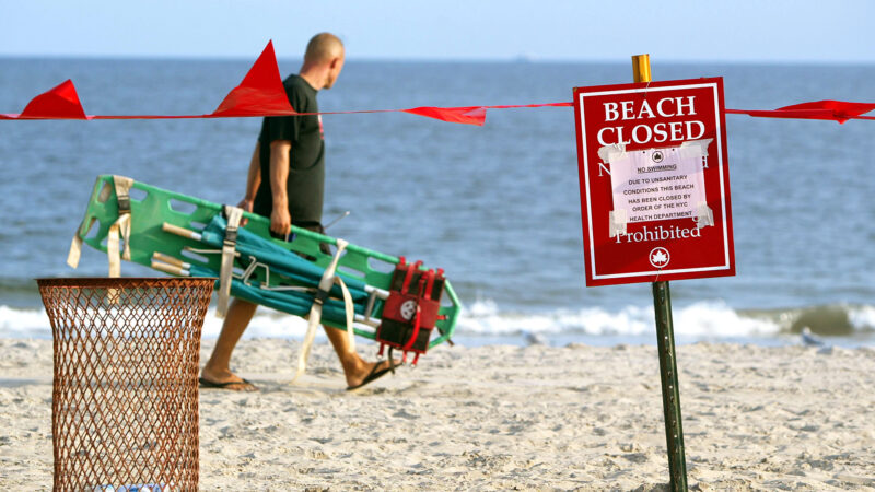 Cierran playas de Los Angeles por derrame de hasta siete millones de galones de aguas residuales no tratadas