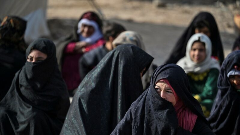 Los talibanes emiten un decreto que otorga derechos a las mujeres afganas. “Son nobles y libres”
