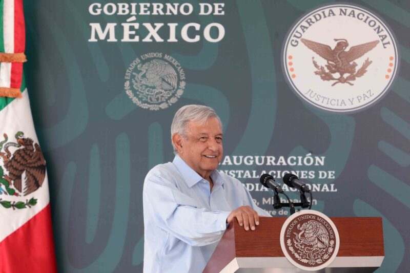 En Michoacán se regularizarán “autos chocolate” sin documentos: AMLO