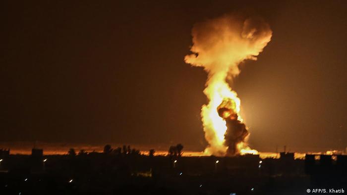 Videos: Israel ataca en la Franja de Gaza en respuesta a disparos de cohetes contra su territorio 