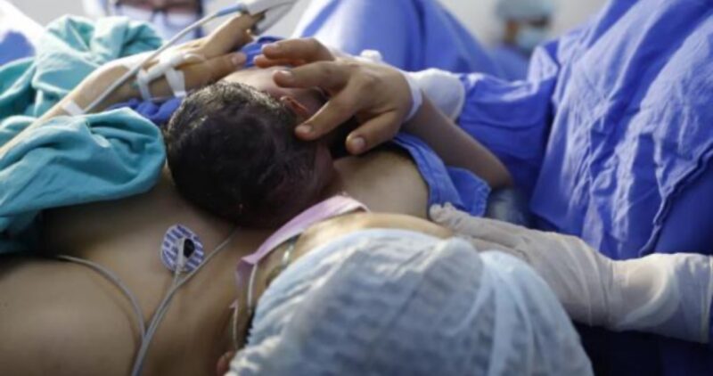 Unidad médica del IMSS recibe el primer nacimiento del año; nace a las 00:01 horas