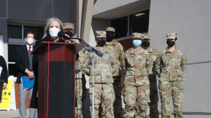 Nuevo México, primer estado de EU que pide a tropas de la Guardia Nacional que sustituyan a profesores, afectados por el Covid-19